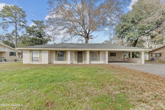 1209 Attakapas Dr, Opelousas, LA 70570