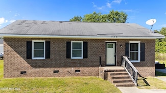 705 Hemphill St, Stantonsburg, NC 27883