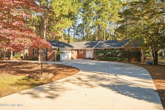 4 Harmon Dr, Whispering Pines, NC 28327