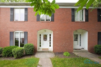 1902 Queenswood Dr Unit U7, Findlay, OH 45840