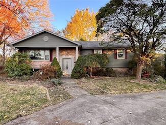 712 Mcclurg Rd, Youngstown, OH 44512