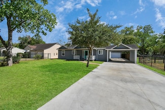 7066 Evans St, Houston, TX 77061