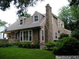 1784 1784 Asbury St, Falcon Heights, MN 55113