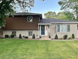2627 Monaldi Pkwy, Dyer, IN 46311