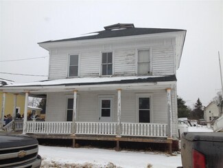 7 1st St, Edwards, NY 13635