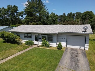 15 Albert Ave, Greenfield, MA 01301