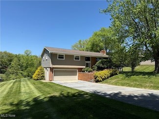 16520 Timberlane Dr, Berlin Center, OH 44401