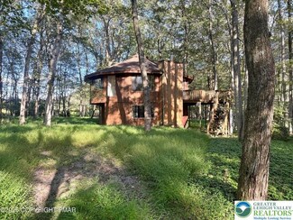 101 Dogwood Dr, Jim Thorpe, PA 18229