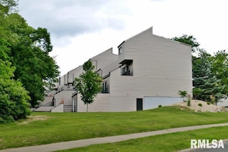 7211 N Lakeside Ct Unit 6, Peoria, IL 61614