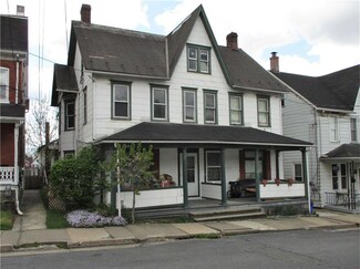 26 Park St, Nazareth, PA 18064