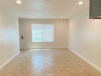 4792 Canoga St Unit 2, Montclair, CA 91763