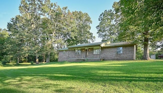 142 Cardinal Ln, Mena, AR 71953