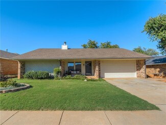 2415 Countrywood Ln, Edmond, OK 73012