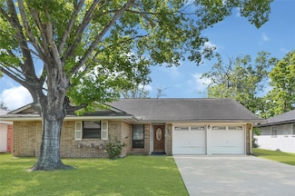 4812 Honeysuckle Ln, Pasadena, TX 77505