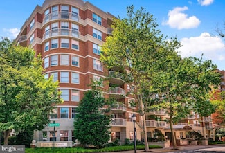 1200 Braddock Place Unit 211, Alexandria, VA 22314