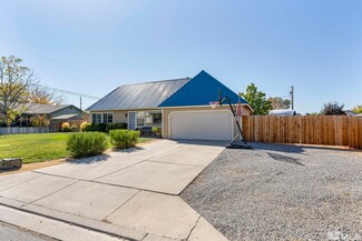 40 Karnak Cir, Sparks, NV 89441