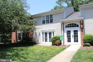 15524 Horseshoe Ln, Woodbridge, VA 22191