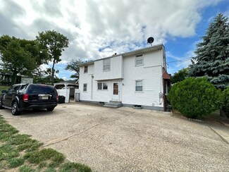 6820 Lee Ave, Pennsauken, NJ 08110