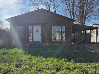 57 Cedar Brook Dr, Pacific, MO 63069