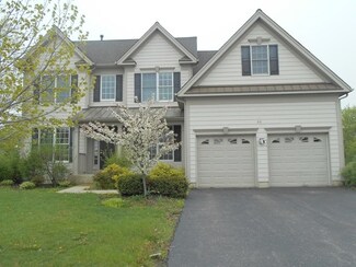 96 Open Pkwy S, Hawthorn Woods, IL 60047