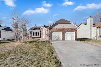 4700 Shell Beach Ave, Cheyenne, WY 82009