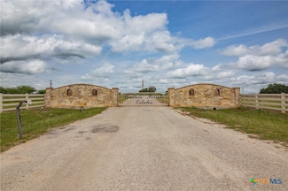480 Perdido Pointe Cir, Victoria, TX 77905