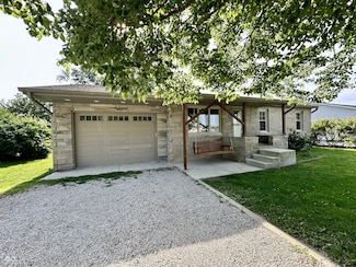 1570 S Harriet St, Martinsville, IN 46151