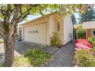 15880 SW Greens Way, Portland, OR 97224