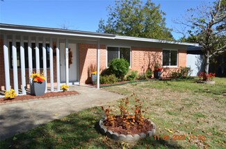 1507 Arcady Ln, Irving, TX 75061