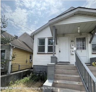 11 Saint Peters Place Unit 1, Keansburg, NJ 07734