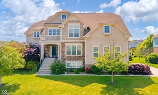 10555 Serra Vista Point, Fishers, IN 46040