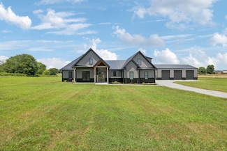 1567 Maxwell Branch Rd, Cottontown, TN 37048