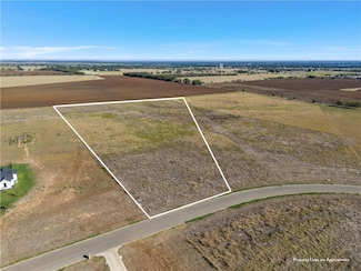 445 Willow Moon Ranch Rd, Crawford, TX 76638
