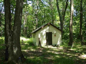 W7788 Fur Ln, Oxford, WI 53952
