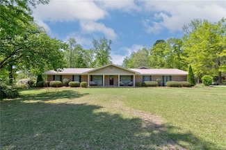 1694 Talhiem St, Auburn, AL 36832