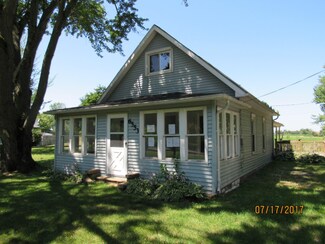 6553 Kruger Rd, Three Oaks, MI 49128