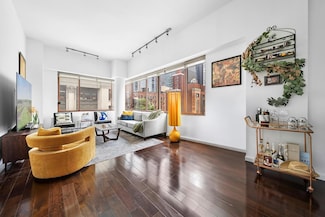350 W 50th St Unit 6T, New York, NY 10019