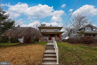 251 E Areba Ave, Hershey, PA 17033