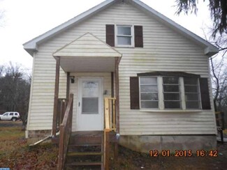 28 River Rd, Auburn, PA 17922