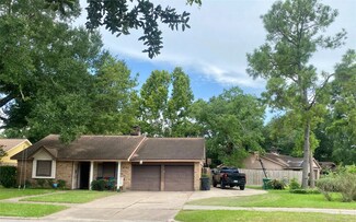 6135 Heatherbrook Dr, Houston, TX 77085