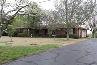 8258 Co Rd 25, Killen, AL 35645