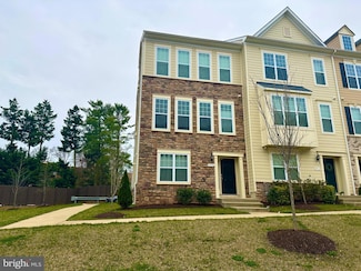 9914 Wood Edge Way, Lanham, MD 20706