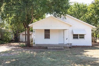 409 W Aldine St, Iowa Park, TX 76367