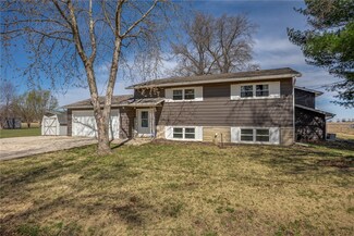 405 E Elm St, Cowden, IL 62422