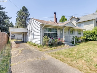 660 Barton Ave, Gladstone, OR 97027
