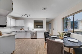 5181 Pioneer Ave Unit 101, Las Vegas, NV 89146