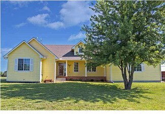 12111 SW 15th St, Benton, KS 67017