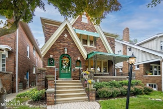 1258 Lakepointe St Unit 1260, Grosse Pointe Park, MI 48230