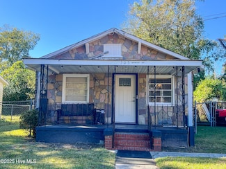 305 Montgomery Ave, Wilmington, NC 28405