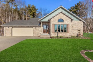 N7811 Kettle Moraine Dr, Whitewater, WI 53190